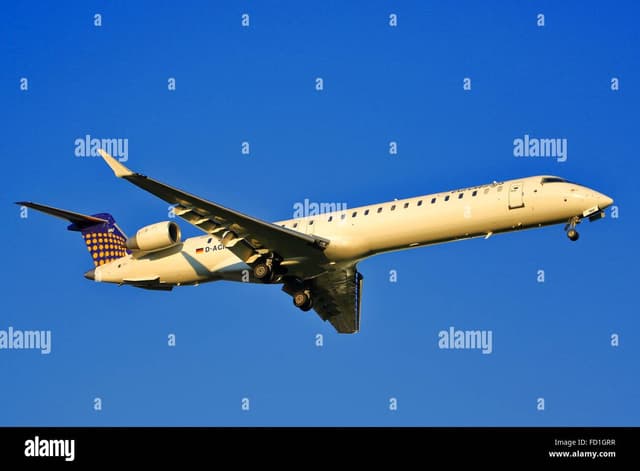 Bombardier CRJ-900 exterior