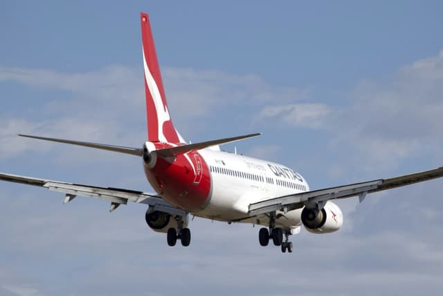 Boeing 737-800 exterior